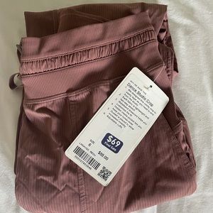 Lulu Lemon Dance Studio Crop